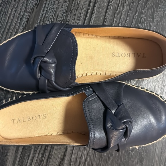🍍TALBOTS WOMENS LEATHER FLATS AND OXFORDS🍍sz 7M🍍QQ - Picture 2 of 4